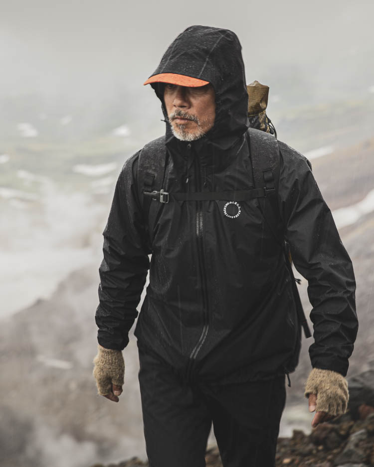 山と道 UL All-weather Jacket Lサイズ ブラック - 登山用品