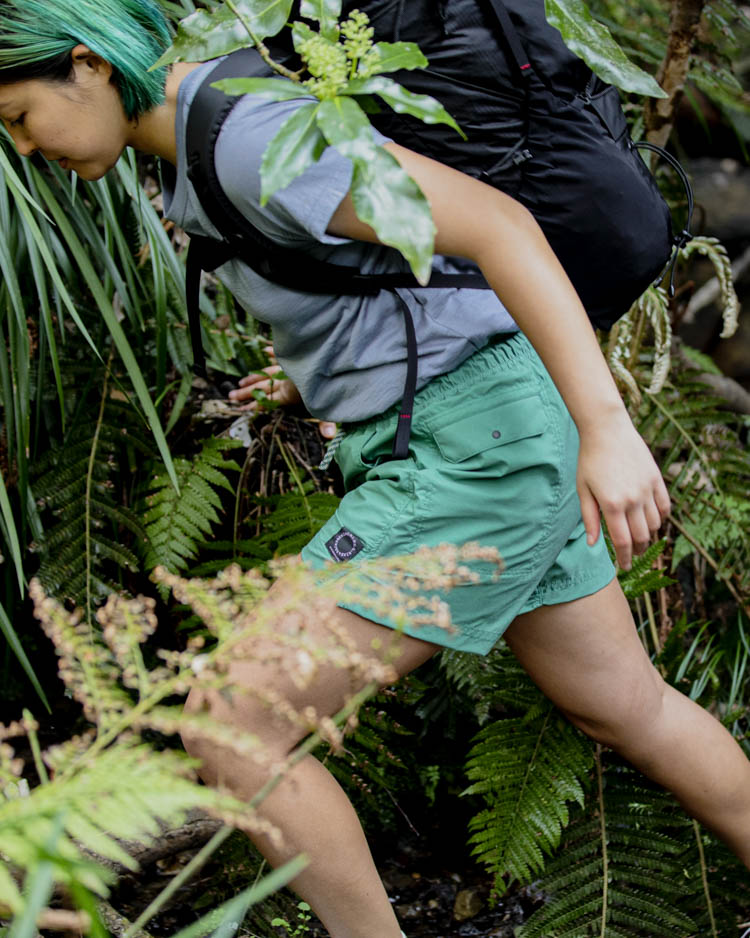 山と道 5 pocket shorts light spruce green M - ショートパンツ