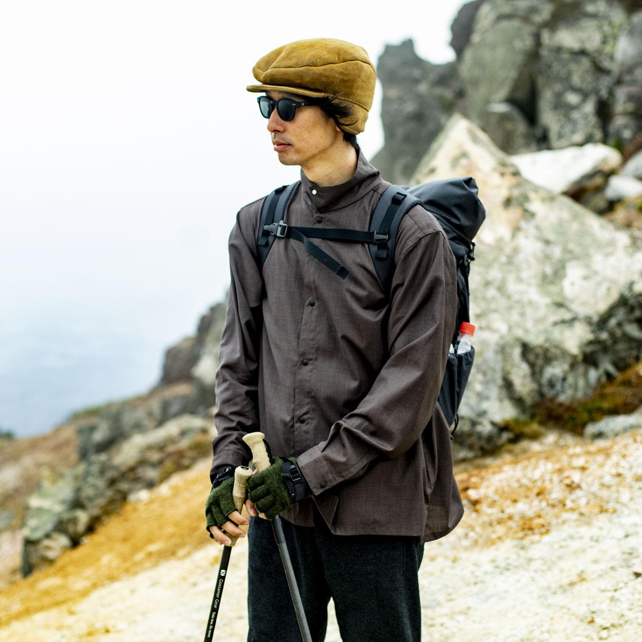 山と道　メリノジップフーディ山と道